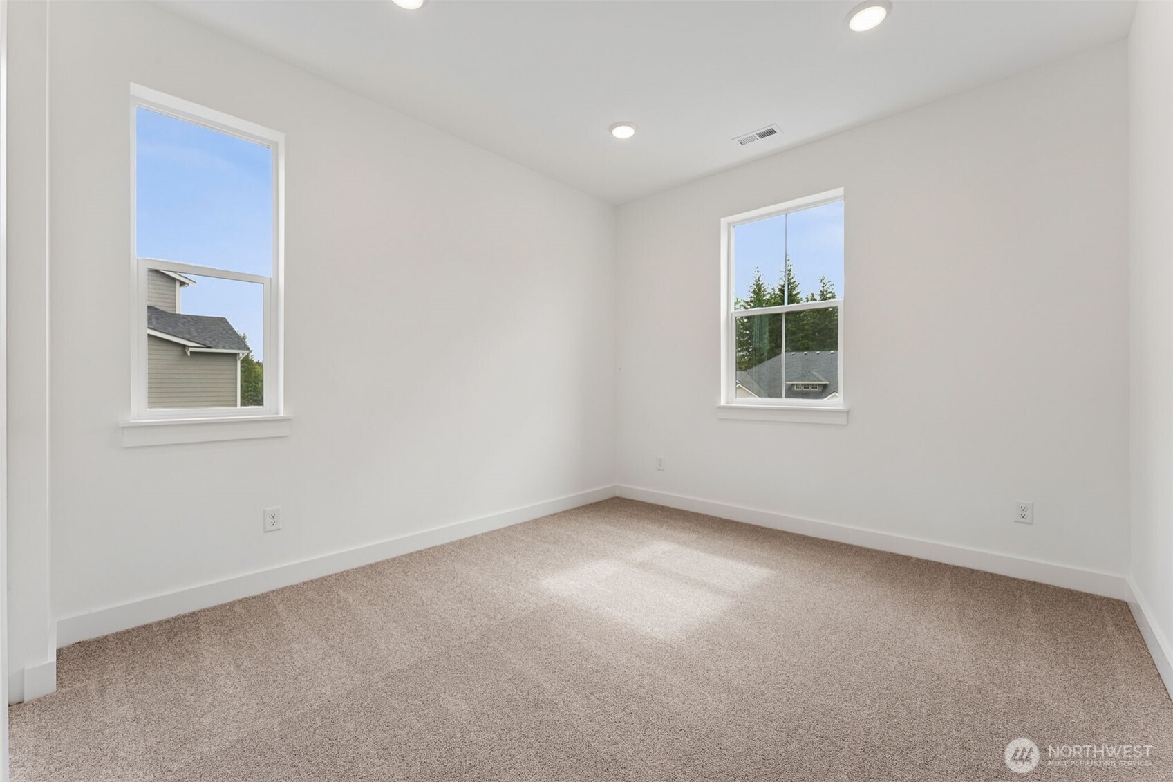 15706 210th Avenue E #312, Bonney Lake, WA 98391