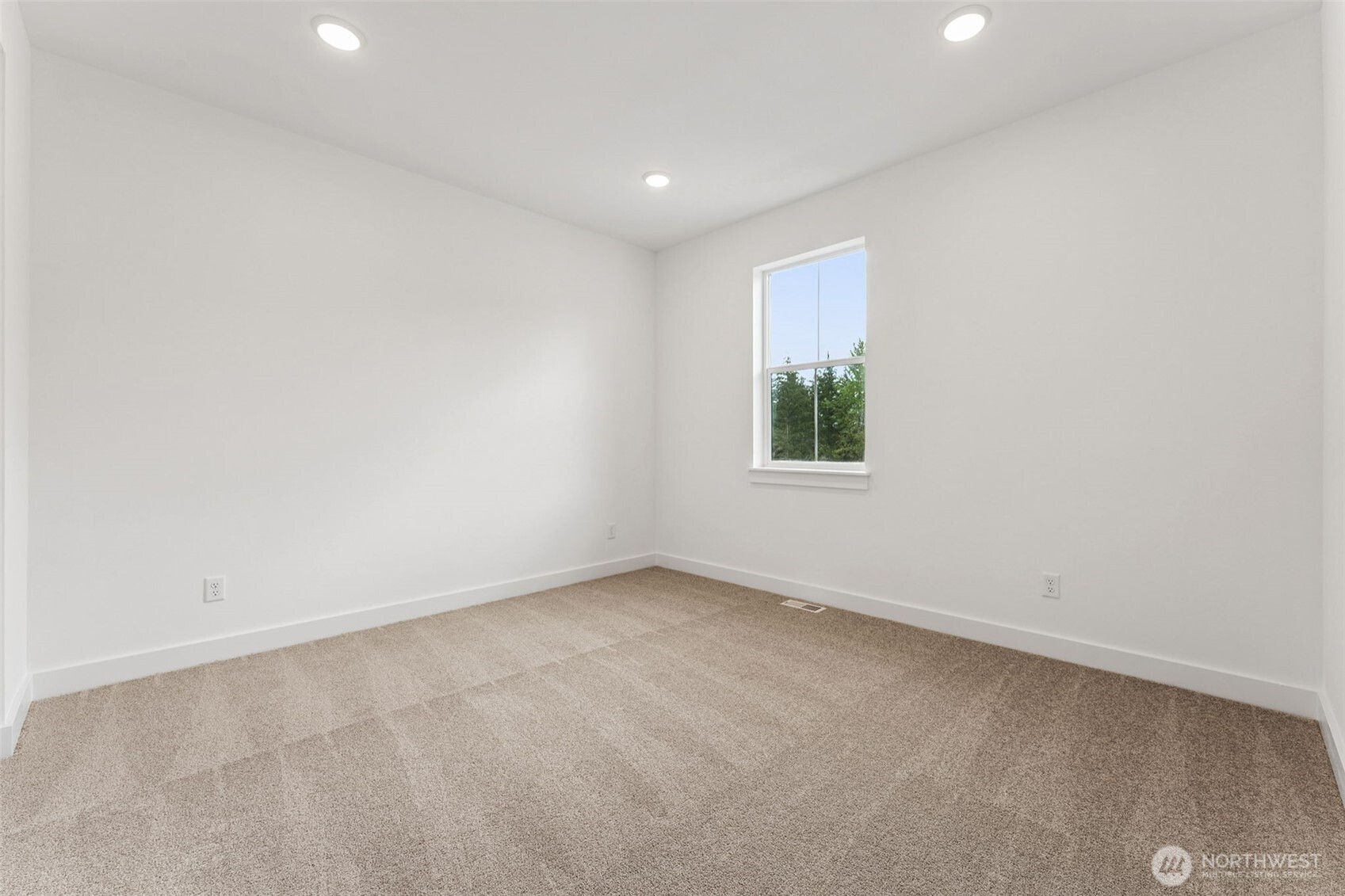 15706 210th Avenue E #312, Bonney Lake, WA 98391