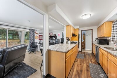 5700 Cooper Point Road NW, Olympia, WA 98502 - Photo 11