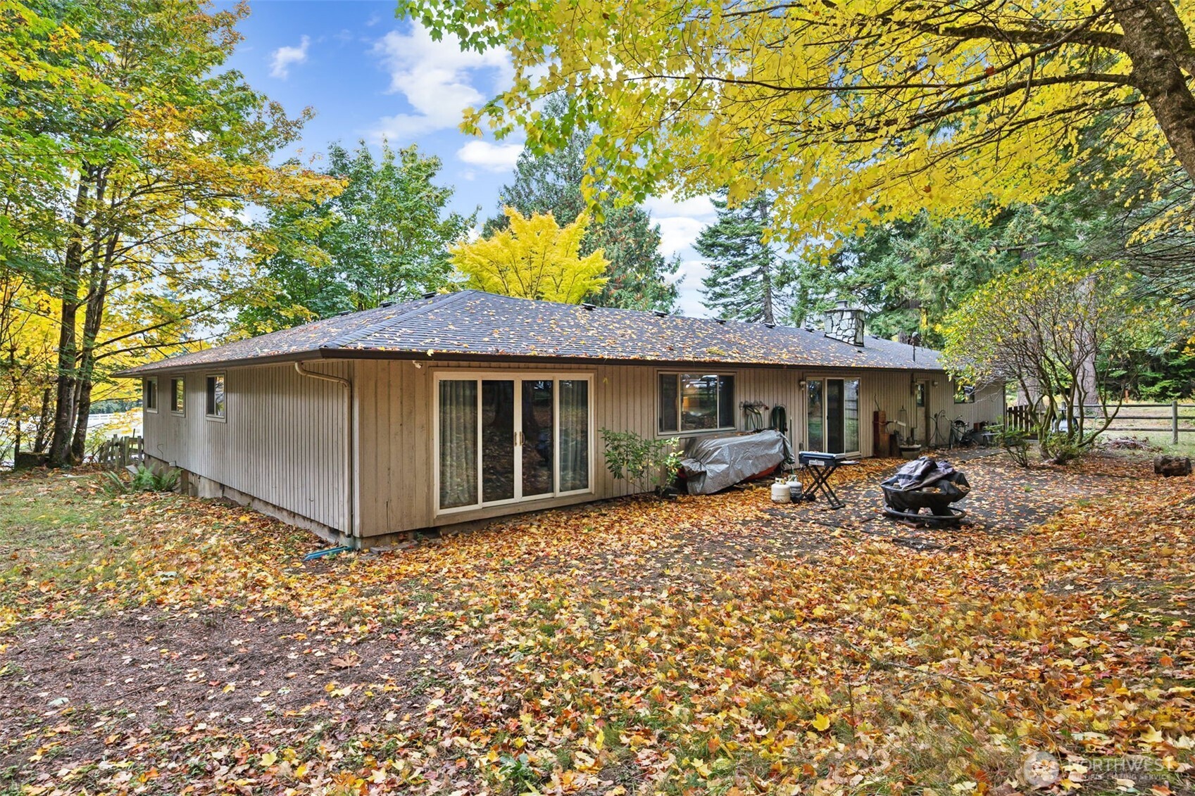 5700 Cooper Point Road NW, Olympia, WA 98502