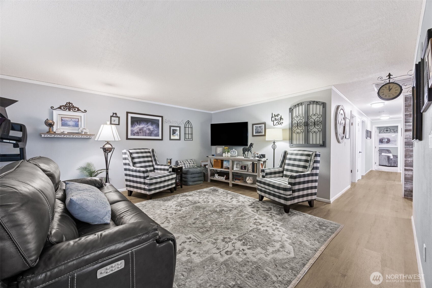 5700 Cooper Point Road NW, Olympia, WA 98502