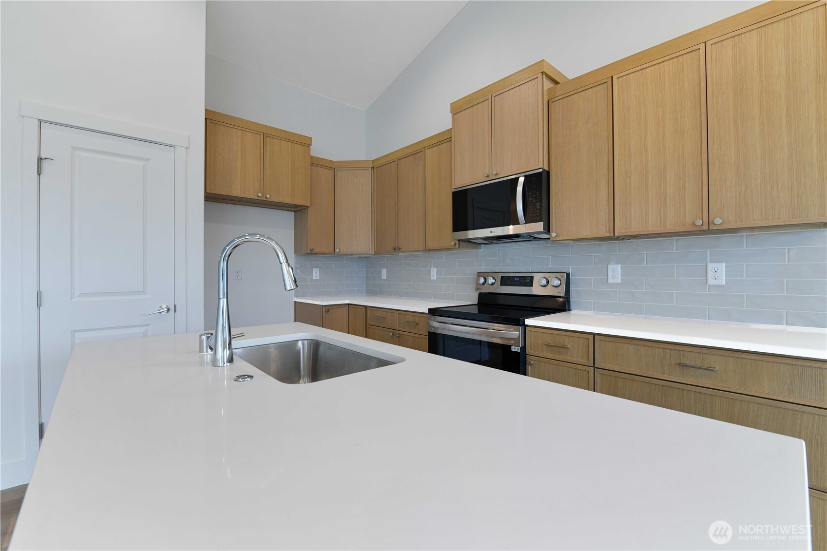 316 N Montana Street , Moses Lake, WA 98837