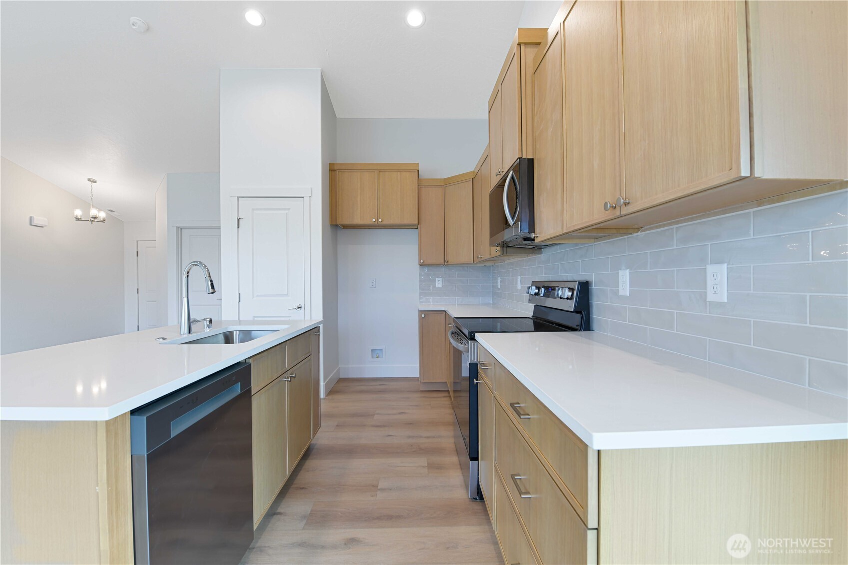 316 N Montana Street , Moses Lake, WA 98837