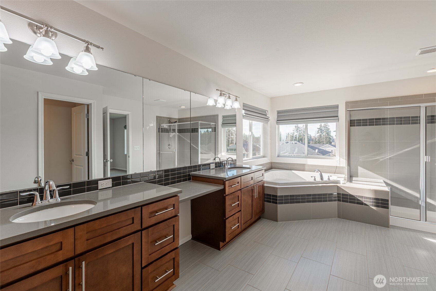 32205 49th Avenue S, Auburn, WA 98001