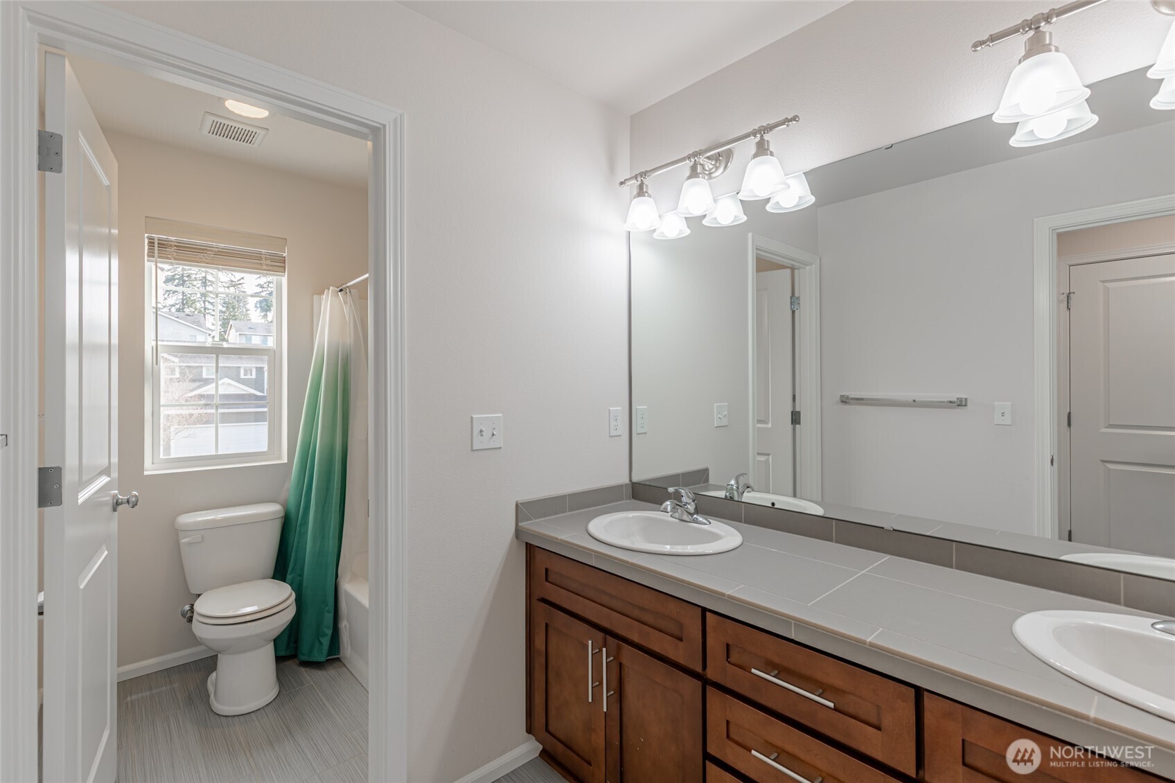 32205 49th Avenue S, Auburn, WA 98001