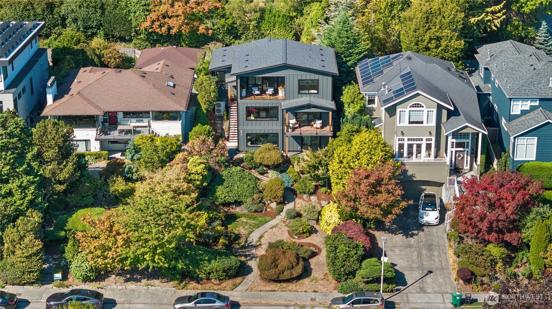 6917 57th Avenue NE, Seattle, WA 98115