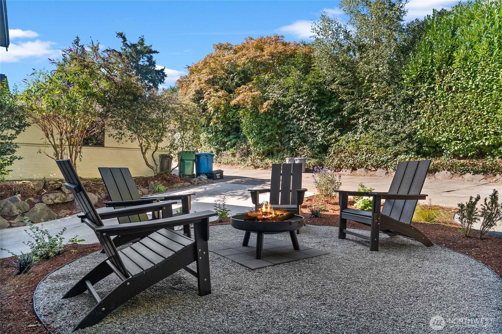 6917 57th Avenue NE, Seattle, WA 98115