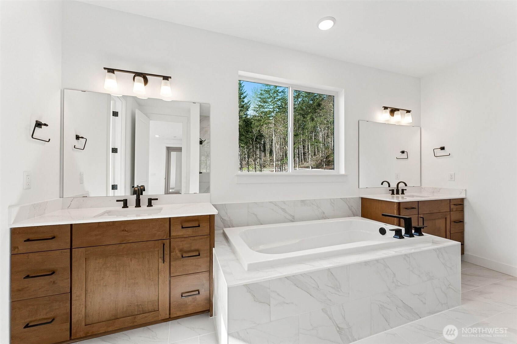 15814 210th Avenue E #310, Bonney Lake, WA 98391