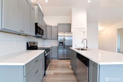 308 N Sandy Loop , Moses Lake, WA 98837 - Photo 3