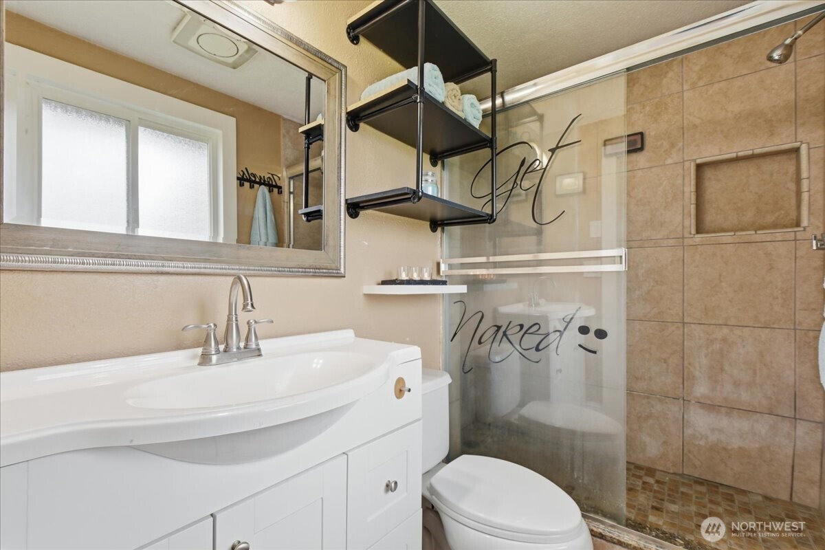 1305 NE 129th Avenue , Vancouver, WA 98684