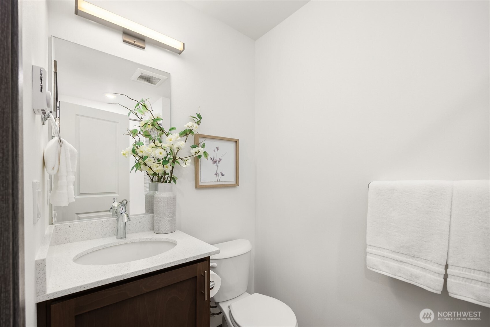 1359 Nolta Loop NE, Bainbridge Island, WA 98110