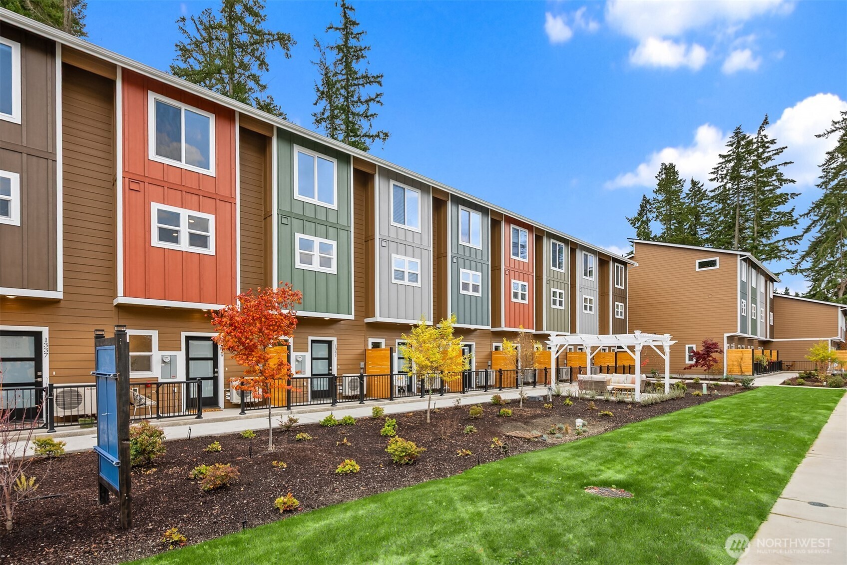 1359 Nolta Loop NE, Bainbridge Island, WA 98110