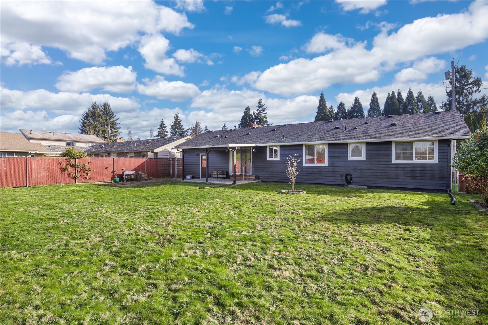 912 9th Street NW, Puyallup, WA 98371