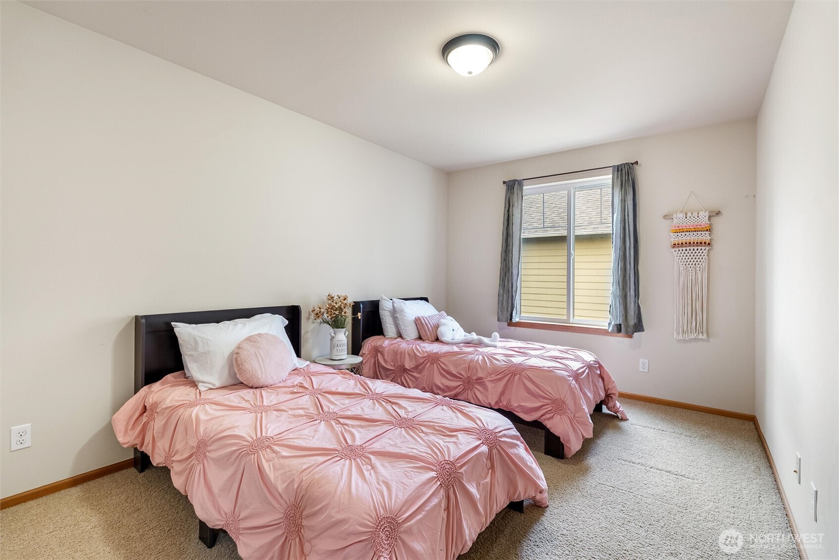 5110 153rd Place SW #A, Edmonds, WA 98026