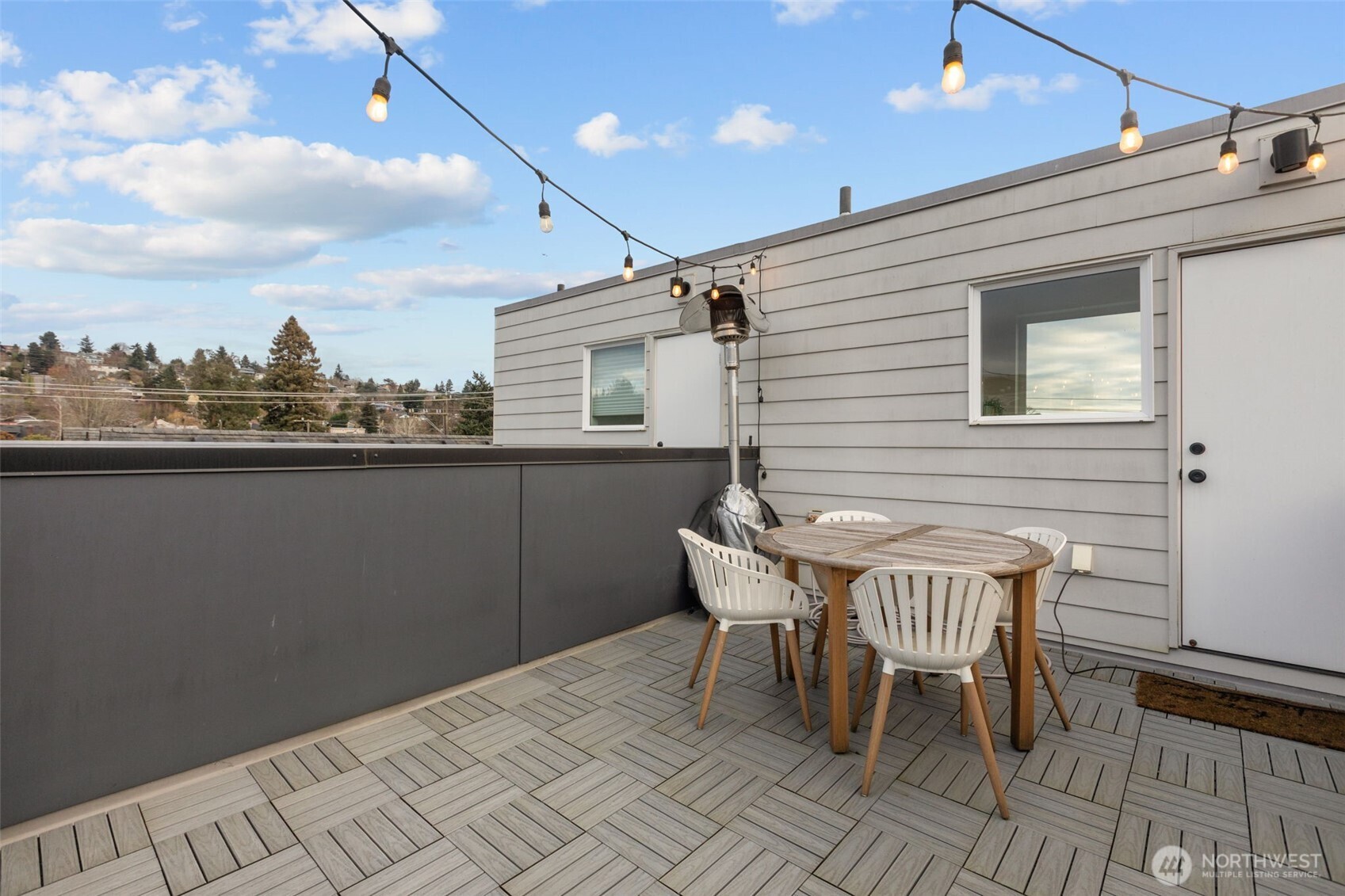 806 NW 50th Street #B, Seattle, WA 98107