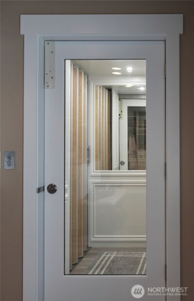 11031 Cornell Avenue S, Seattle, WA 98178-3114 - Photo 19