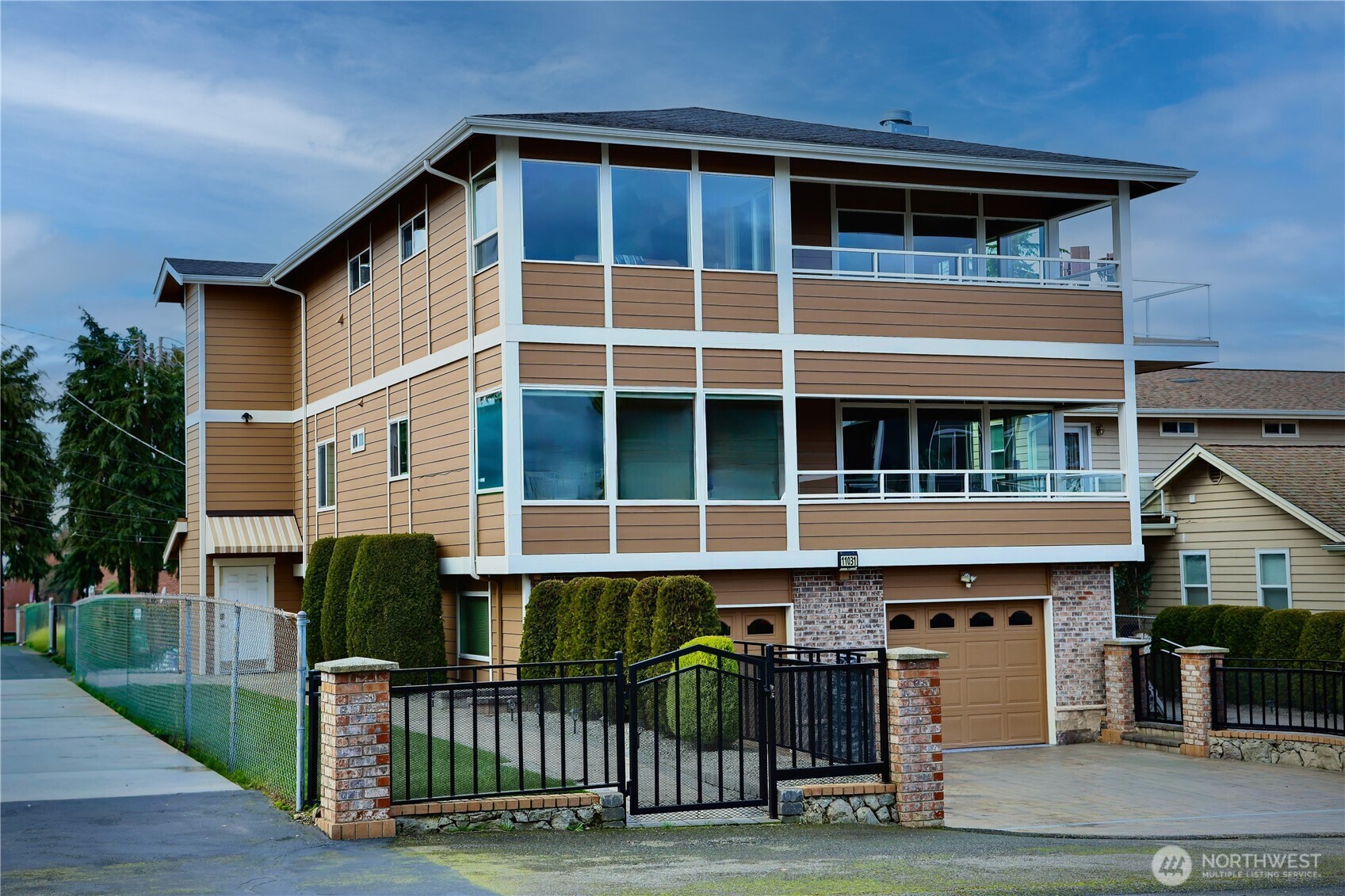 11031 Cornell Avenue S, Seattle, WA 98178-3114