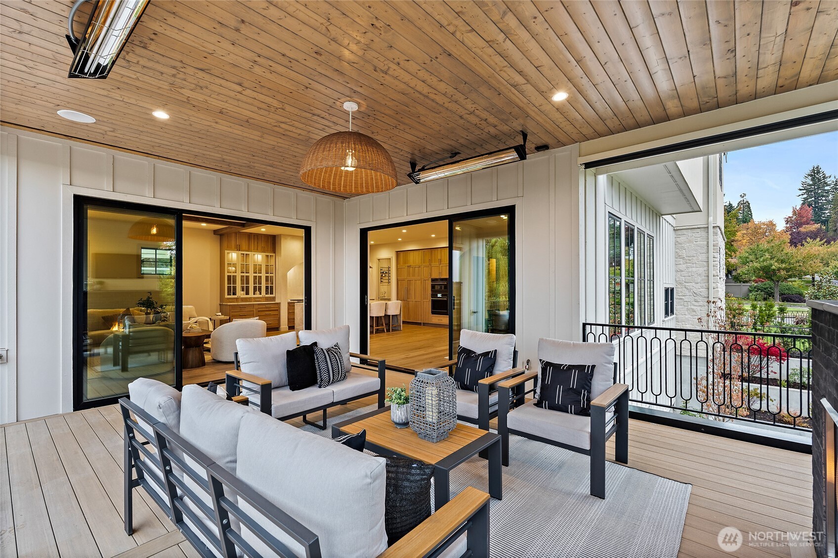 4103 43rd Avenue NE, Seattle, WA 98105