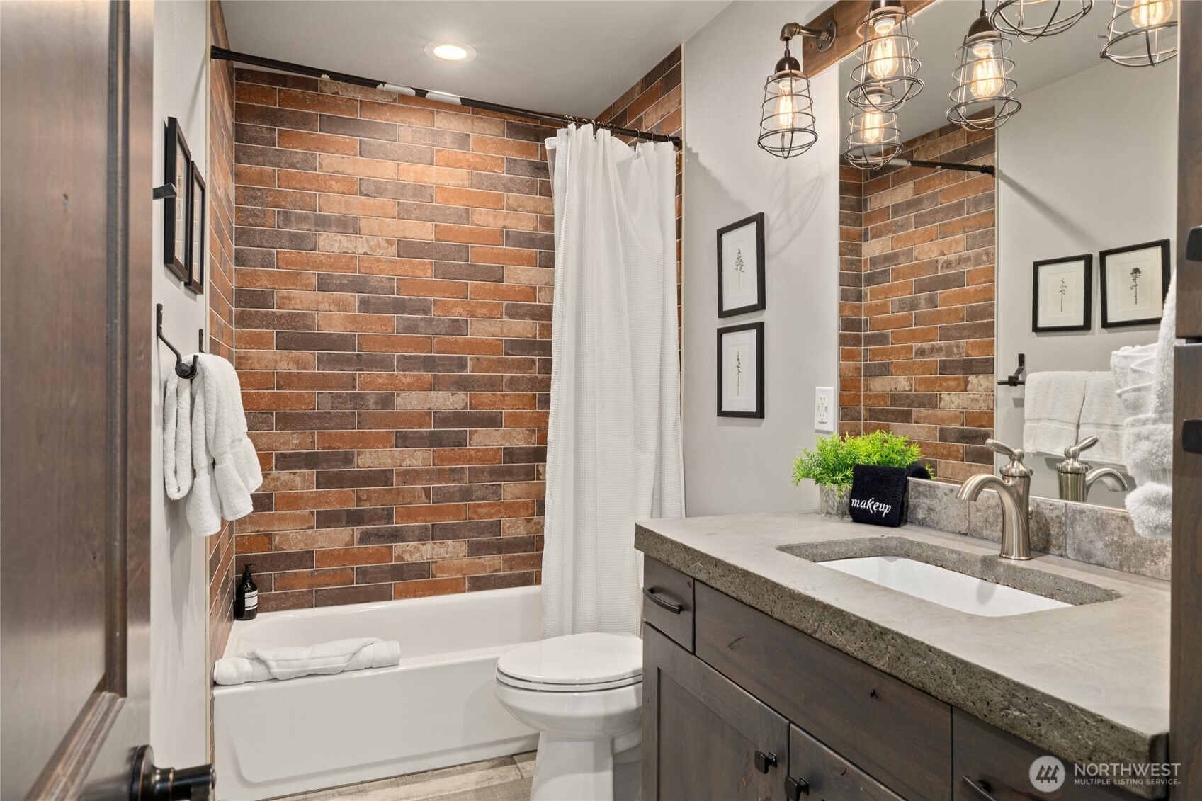 570 Paintbrush Lane , Ronald, WA 98940