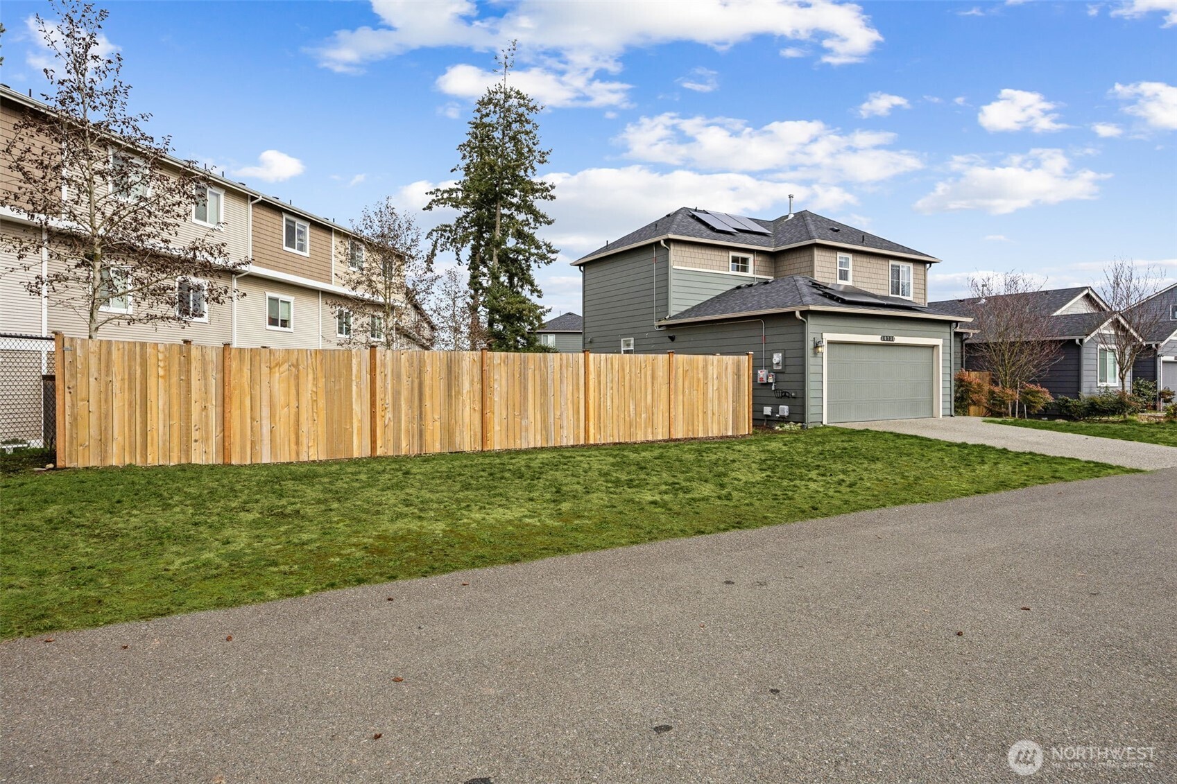 10735 183rd Street E, Puyallup, WA 98374