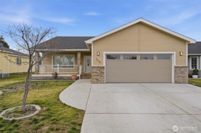 218 Sun Willows Boulevard , Pasco, WA 99301