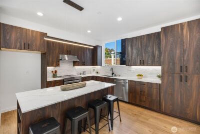 2110 1st Avenue N, Seattle, WA 98109 - Photo 13