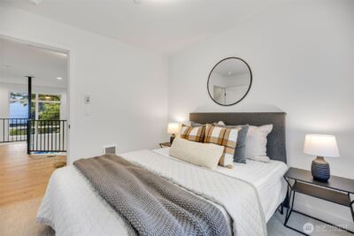 2110 1st Avenue N, Seattle, WA 98109 - Photo 16