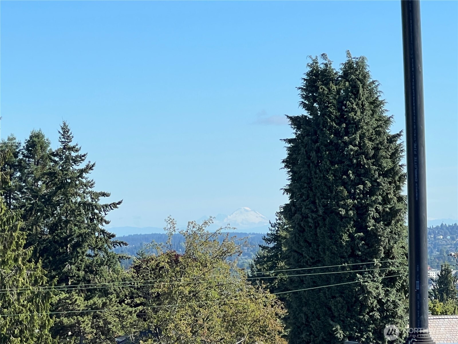 2110 1st Avenue N, Seattle, WA 98109