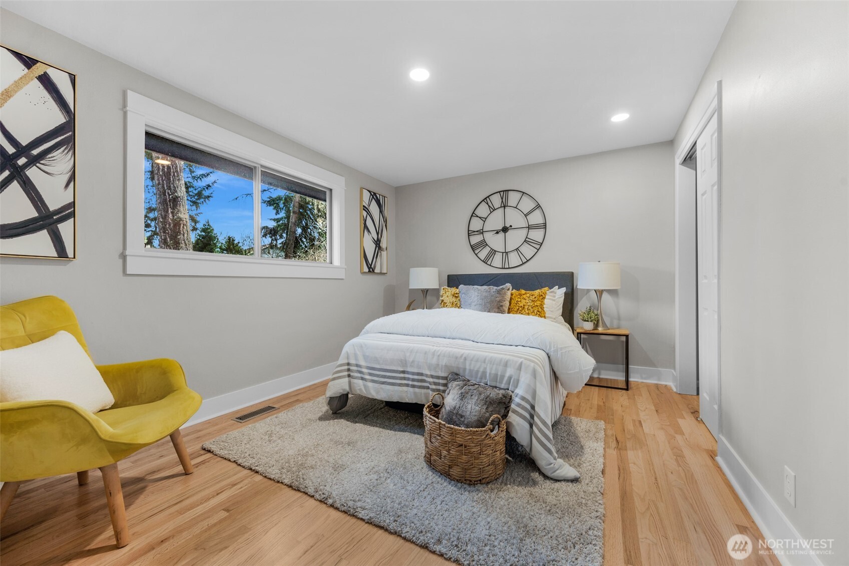 23619 5th Avenue W, Bothell, WA 98021