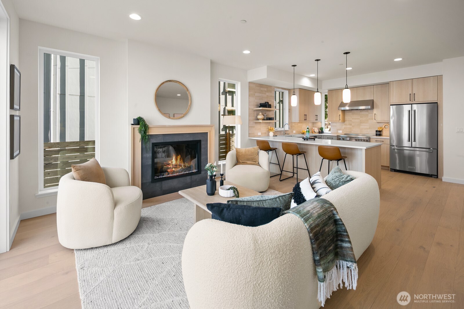 2851 NW 70th Street , Seattle, WA 98117