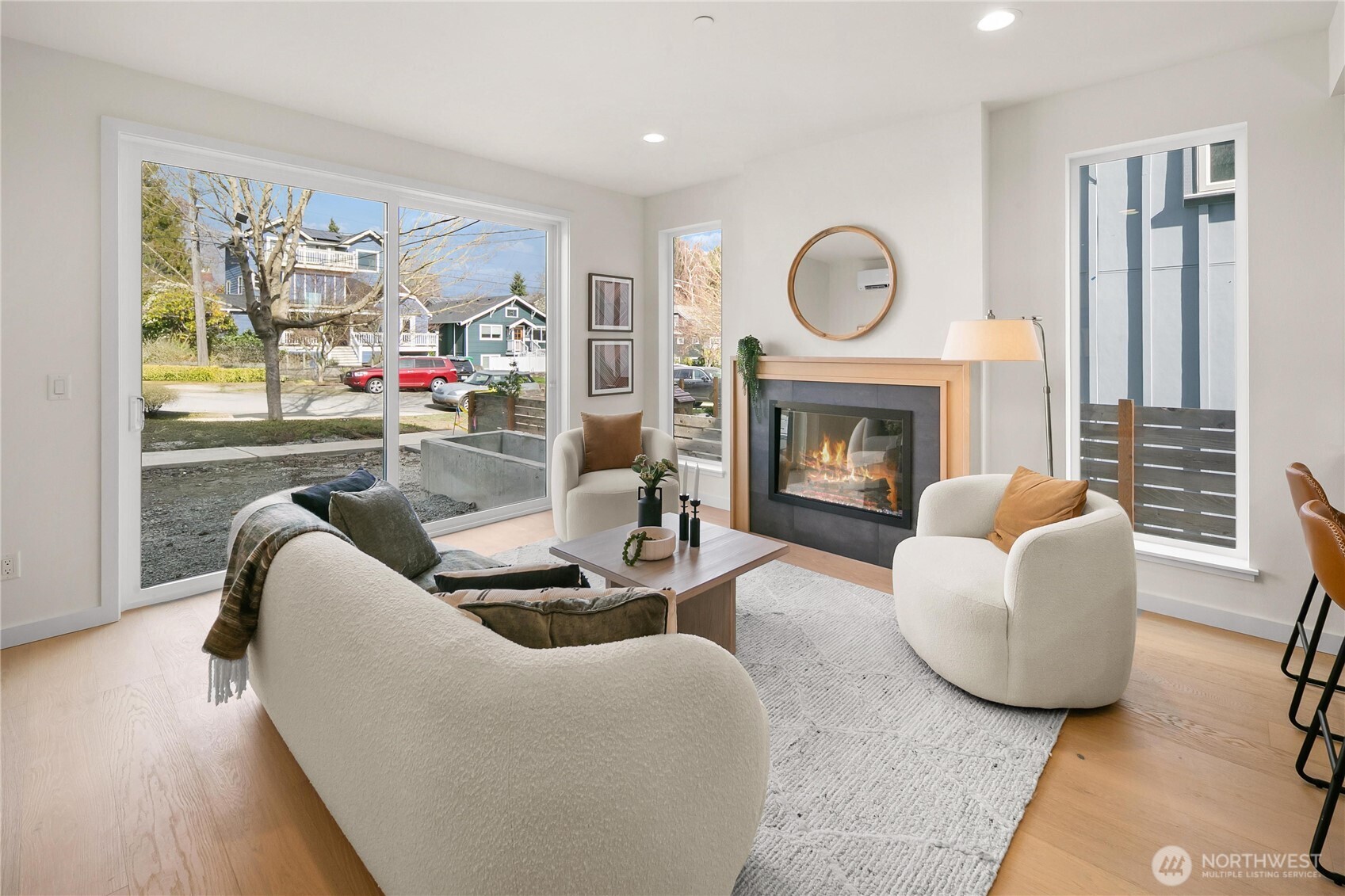 2851 NW 70th Street , Seattle, WA 98117