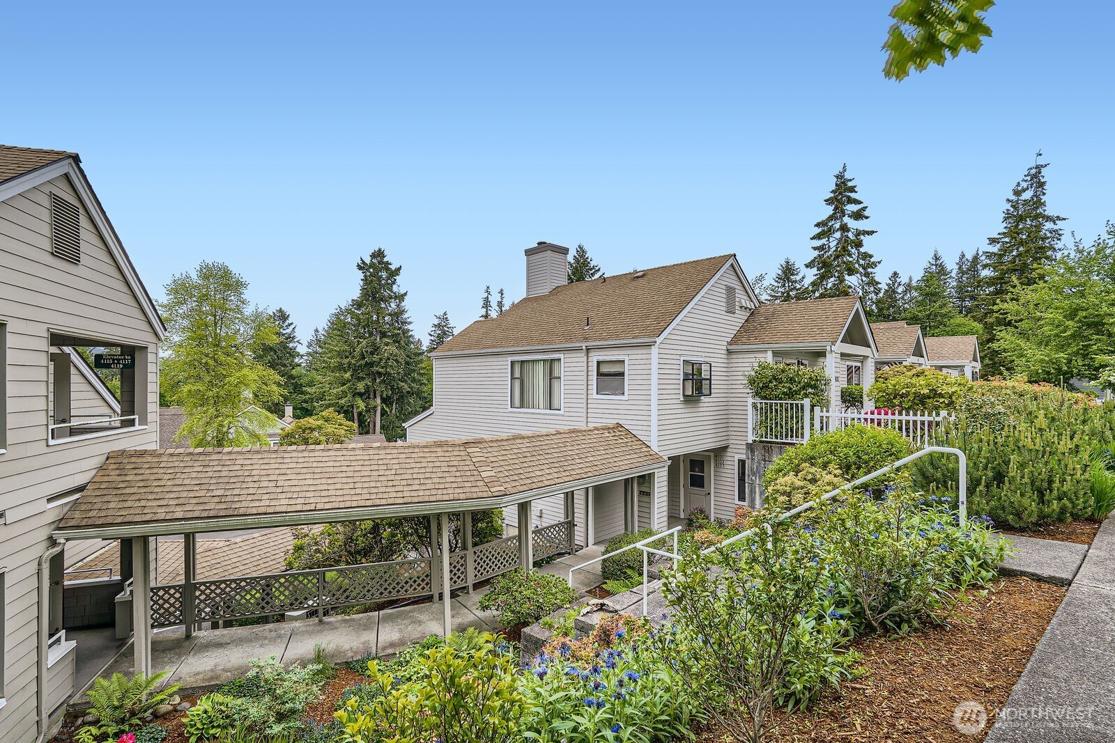 4105 Providence Point Drive SE, Issaquah, WA 98029