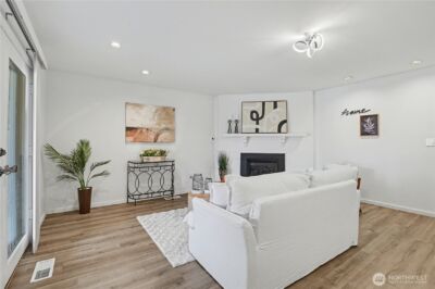 4717 149th Avenue SE, Bellevue, WA 98006 - Photo 9