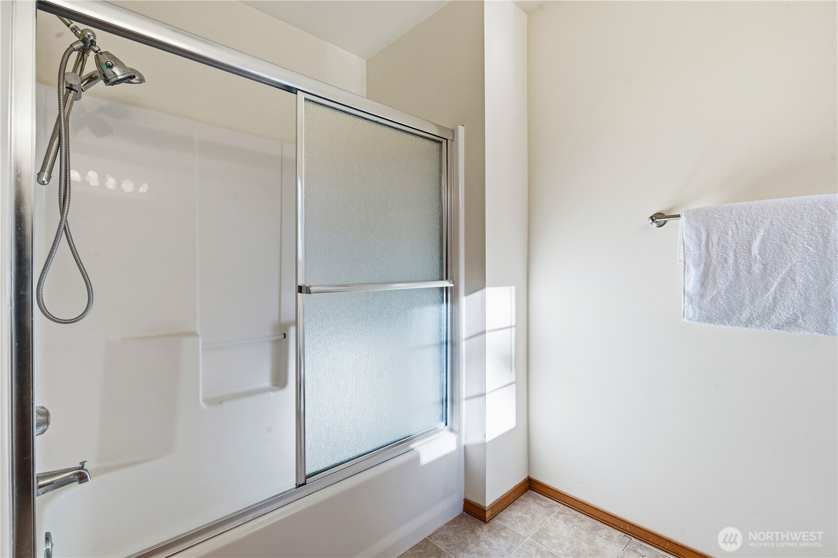 13010 NE 103rd Place , Kirkland, WA 98033