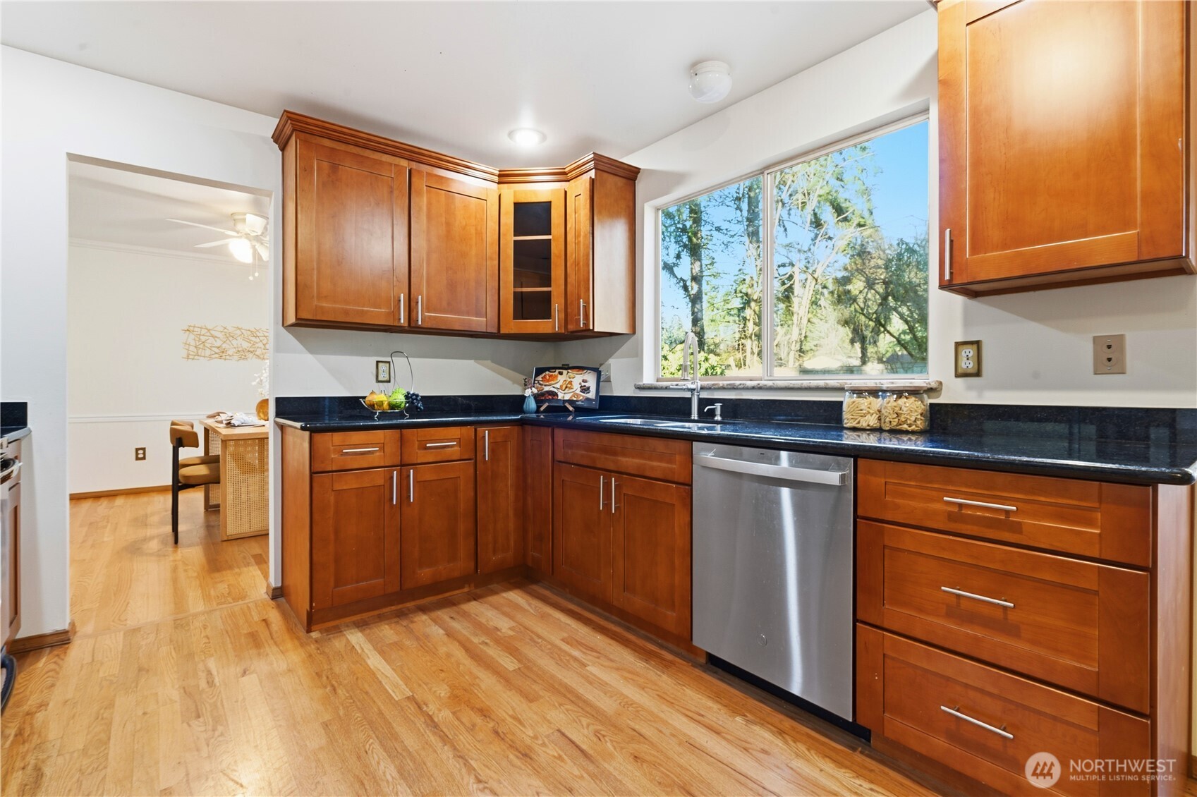 13010 NE 103rd Place , Kirkland, WA 98033