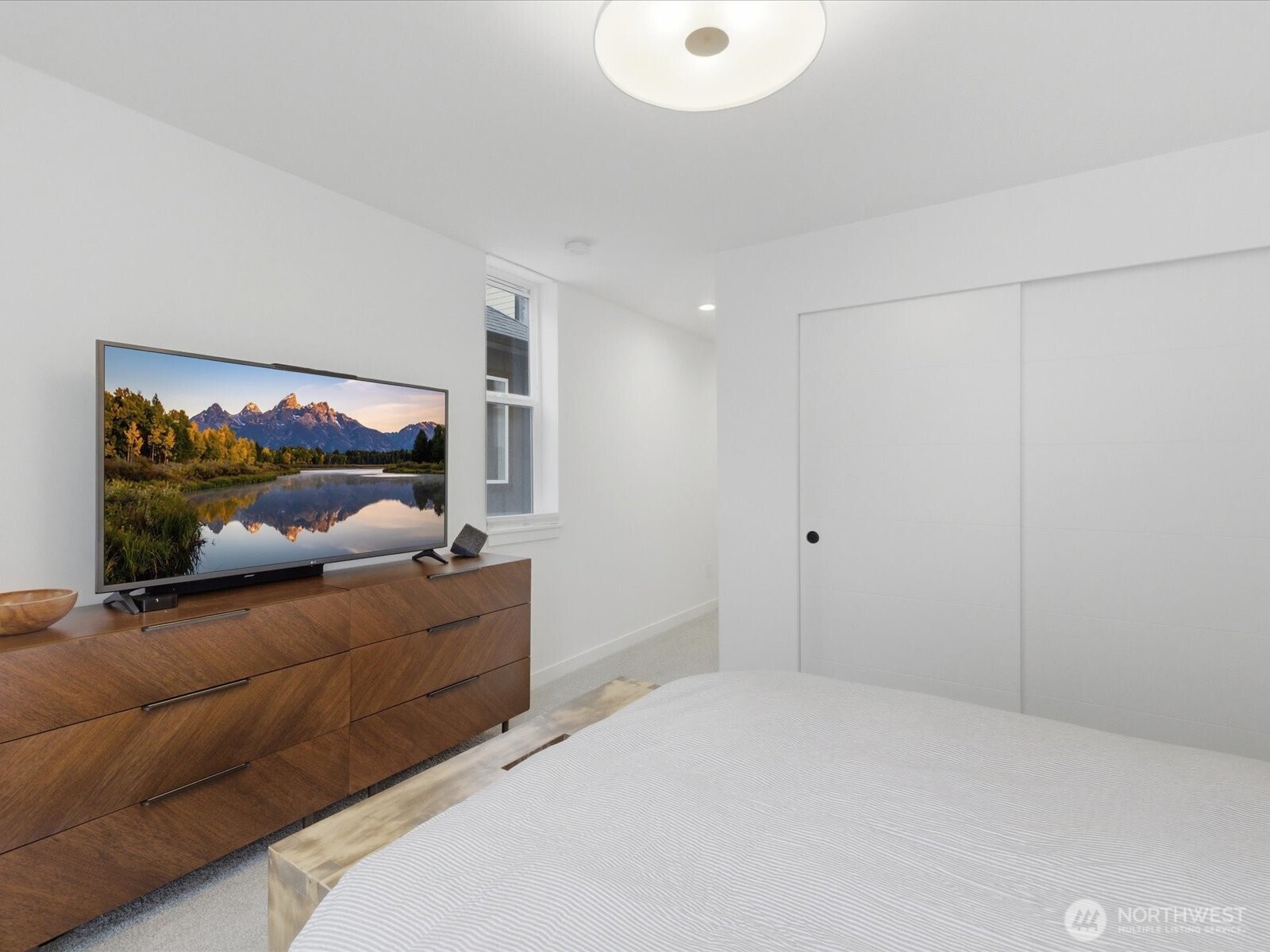 909 Hiawatha Place S #C, Seattle, WA 98144