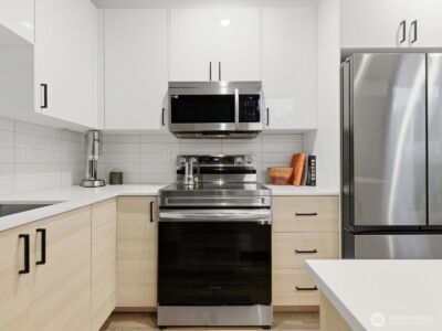 909 Hiawatha Place S #C, Seattle, WA 98144 - Photo 9