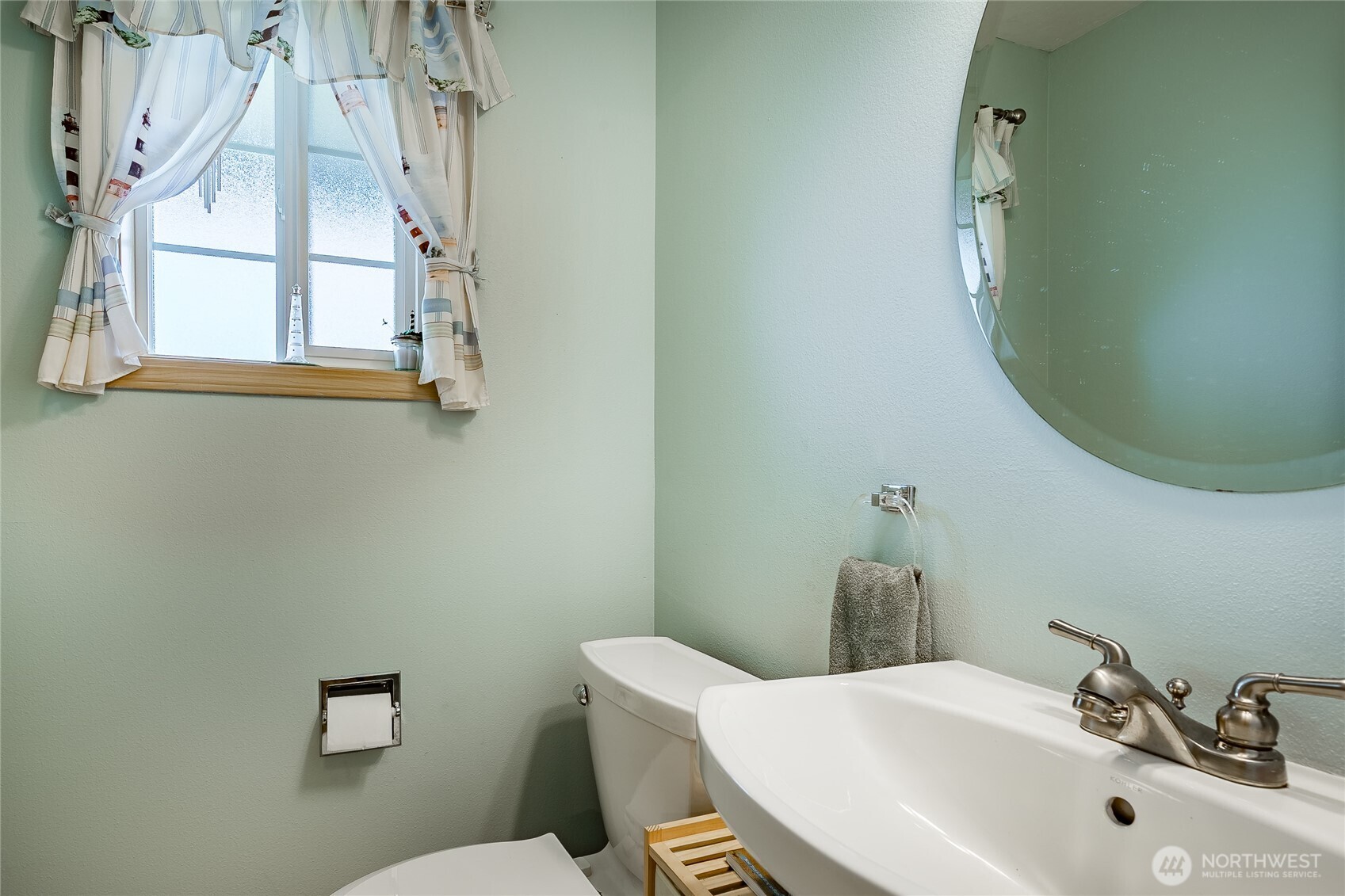 7454 Sole Drive , Blaine, WA 98230