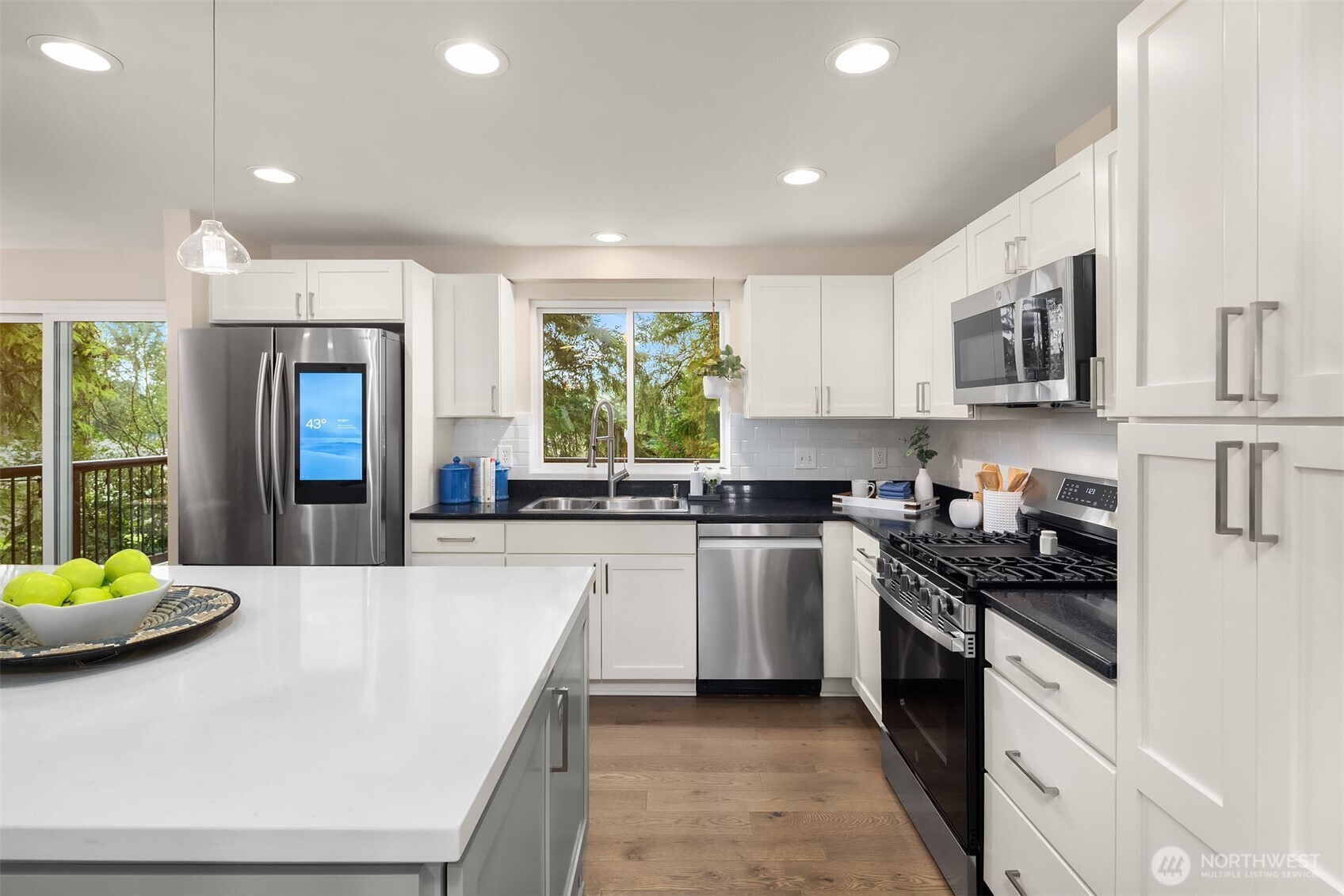 14812 107th Avenue NE, Bothell, WA 98011