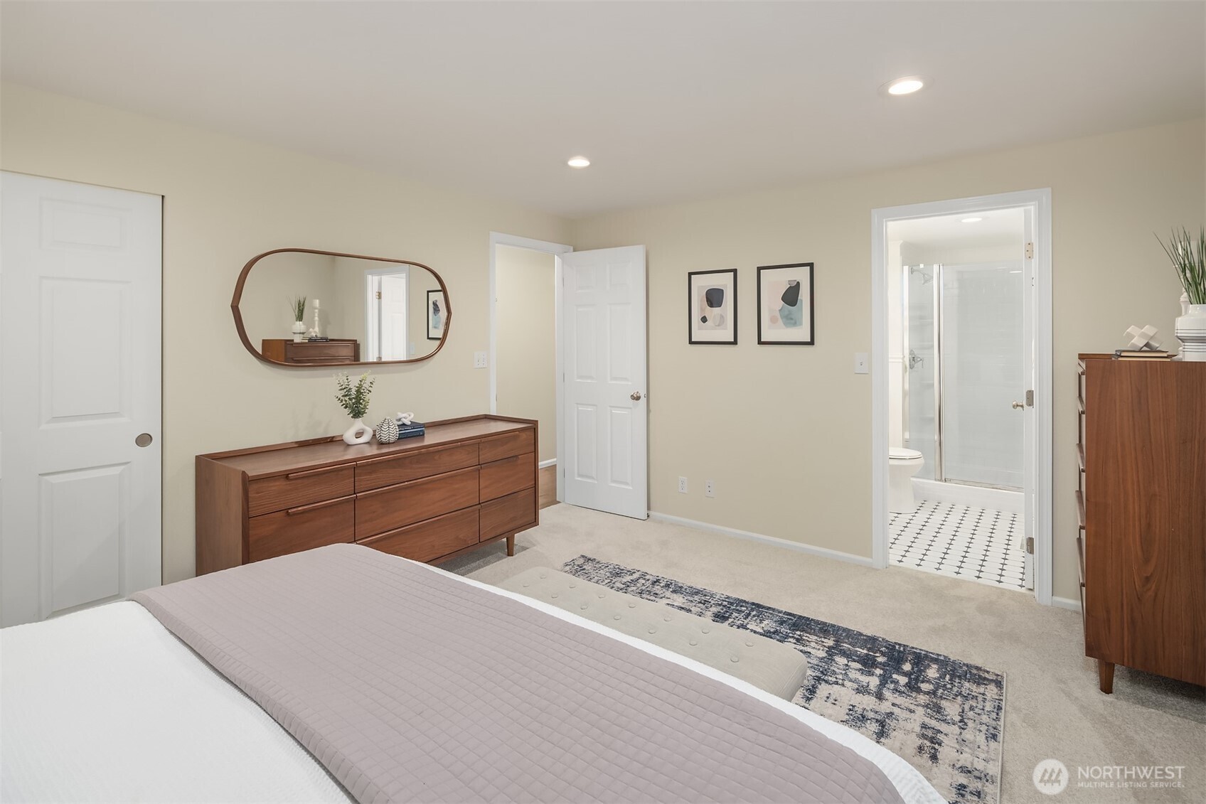 14812 107th Avenue NE, Bothell, WA 98011