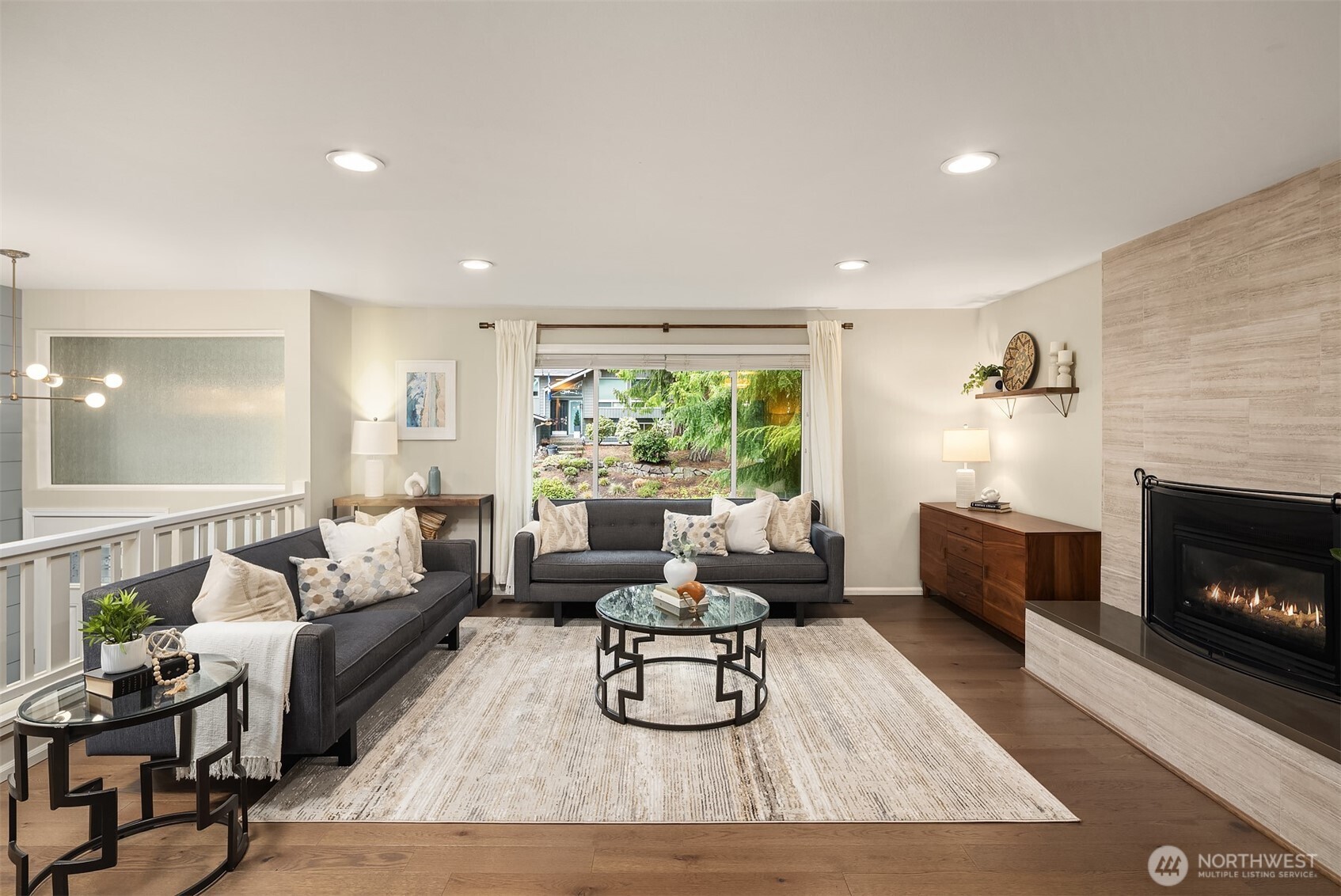 14812 107th Avenue NE, Bothell, WA 98011