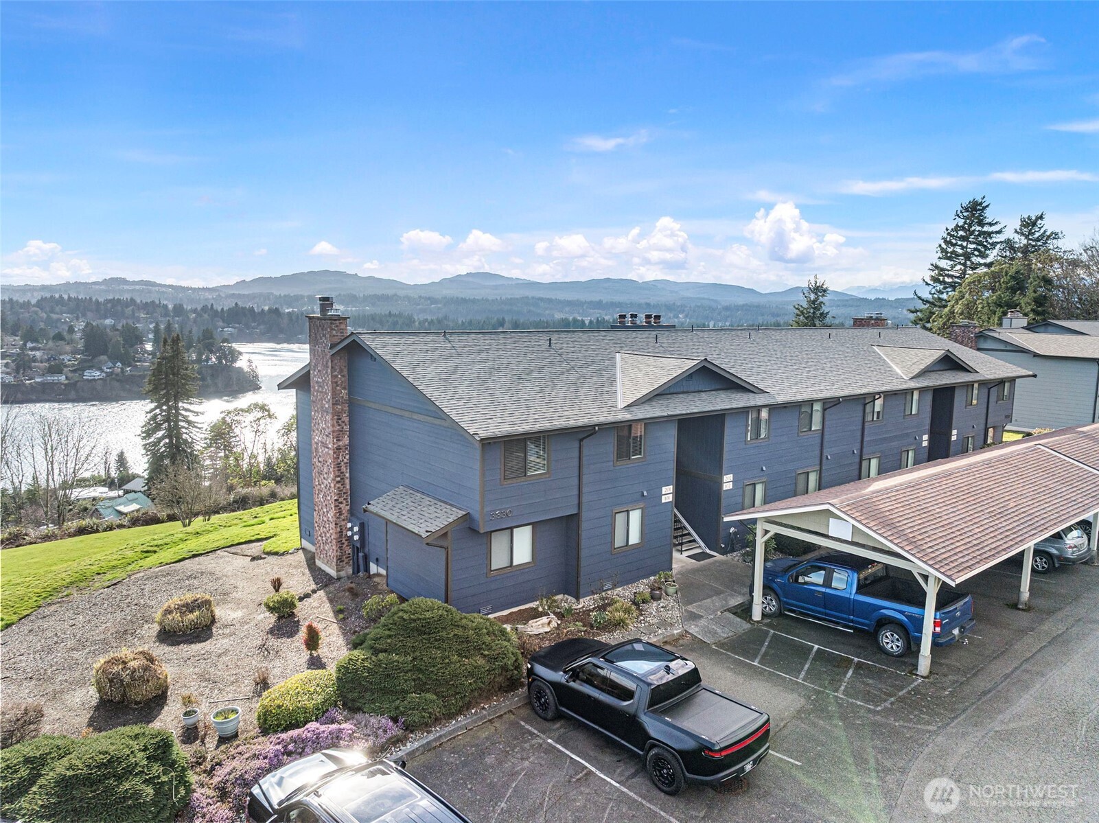3330 Narrows View Lane NE #201, Bremerton, WA 98310