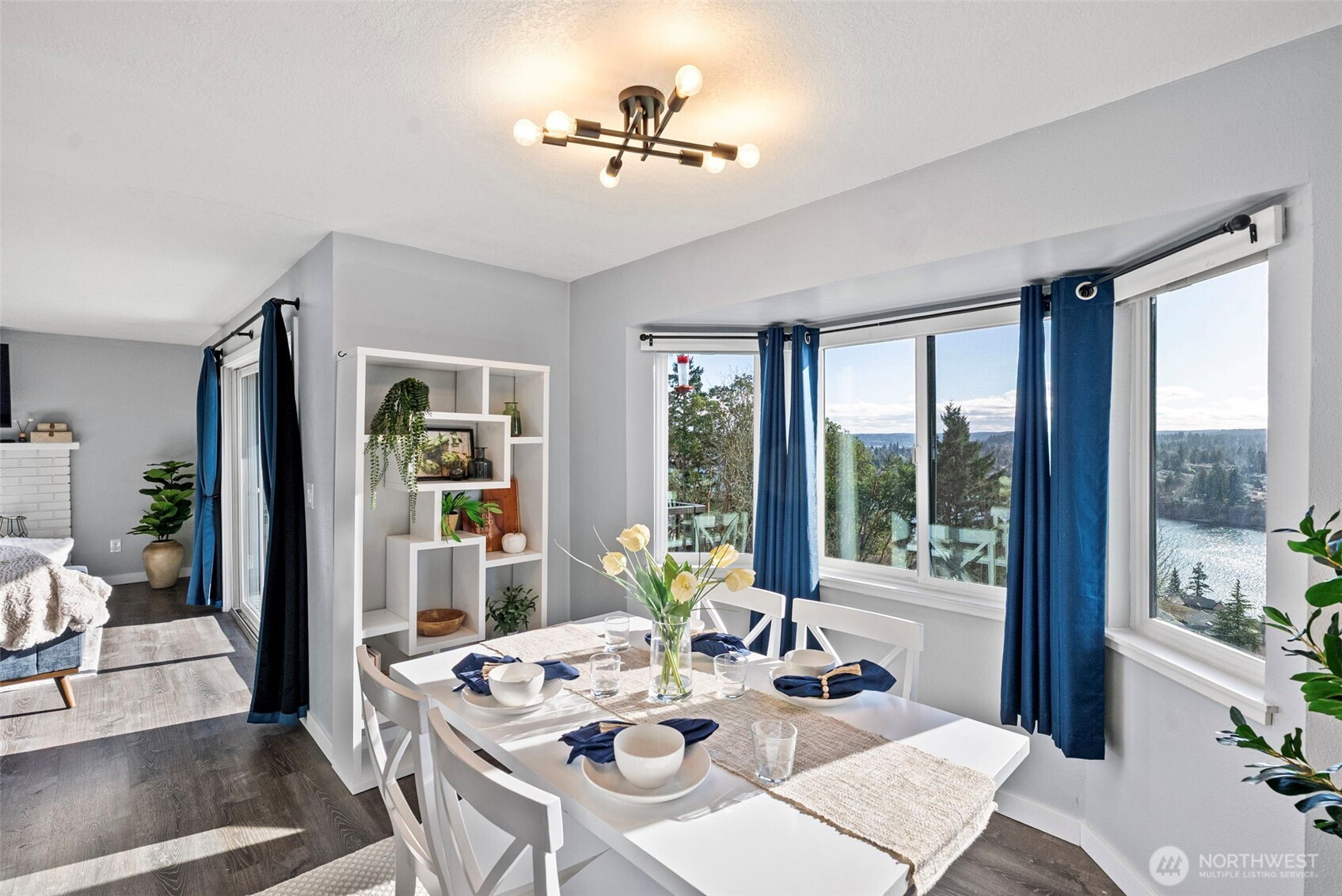 3330 Narrows View Lane NE #201, Bremerton, WA 98310