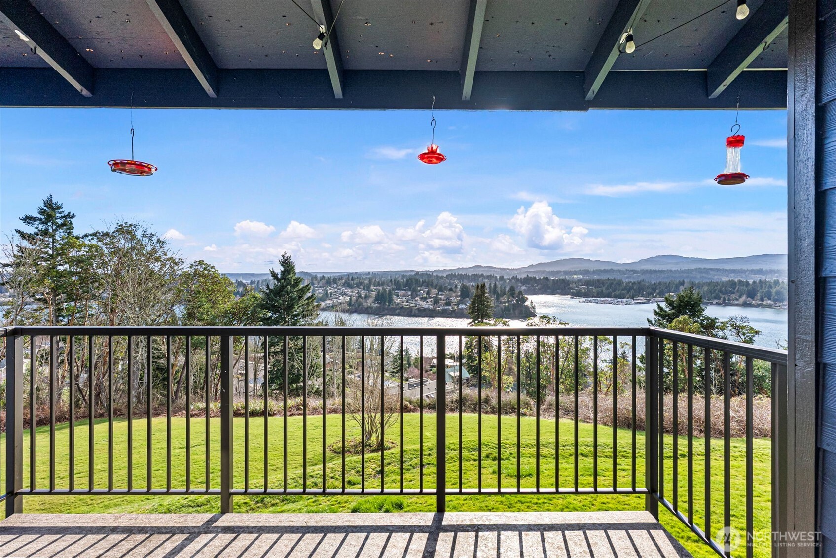 3330 Narrows View Lane NE #201, Bremerton, WA 98310