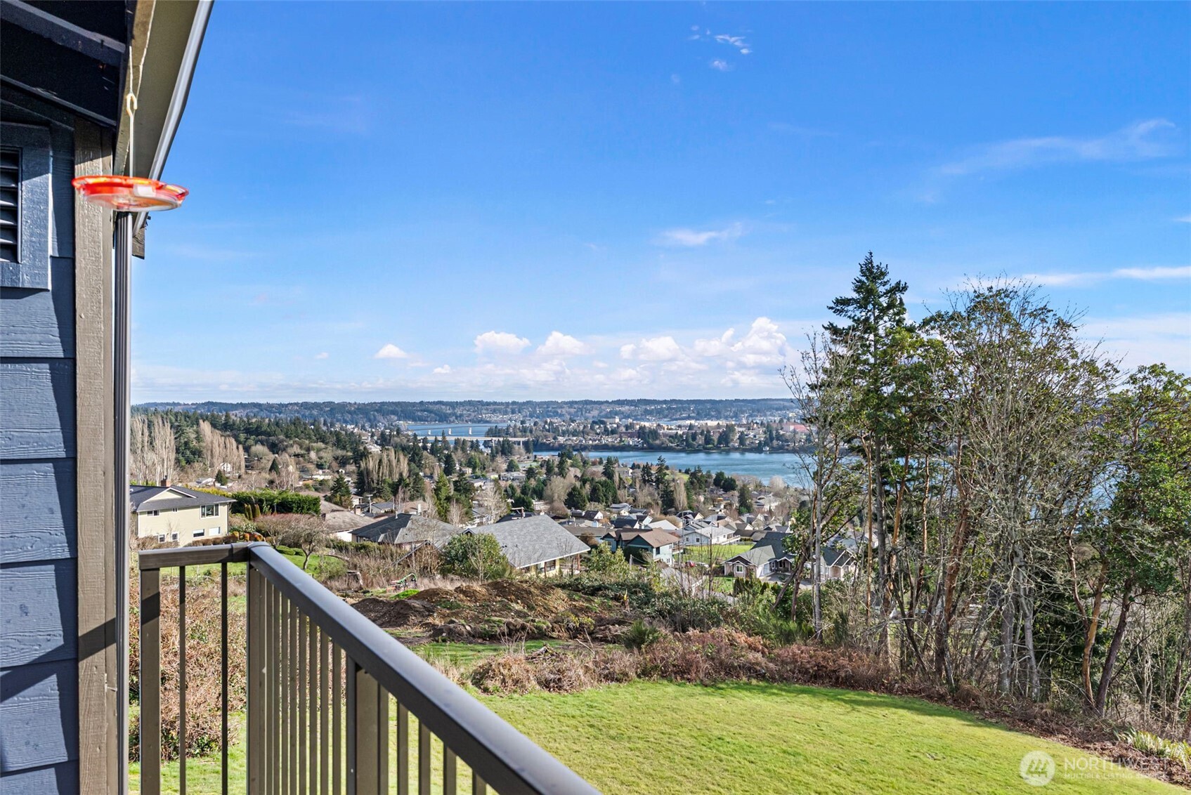 3330 Narrows View Lane NE #201, Bremerton, WA 98310