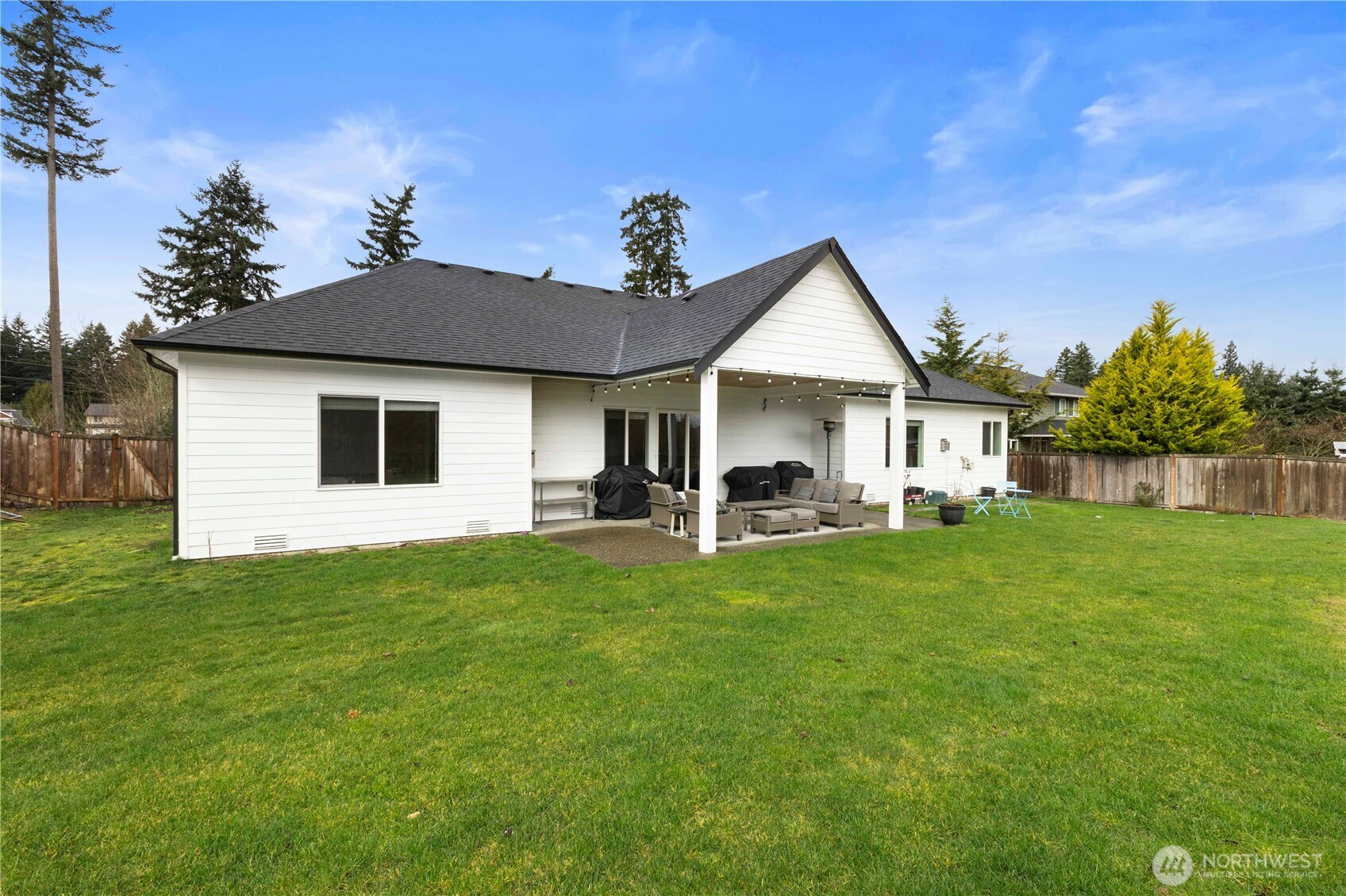 17112 25th Street Ct E, Lake Tapps, WA 98391