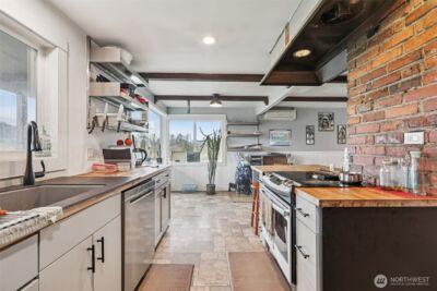 8754 Peavey Road , Sedro Woolley, WA 98284 - Photo 19