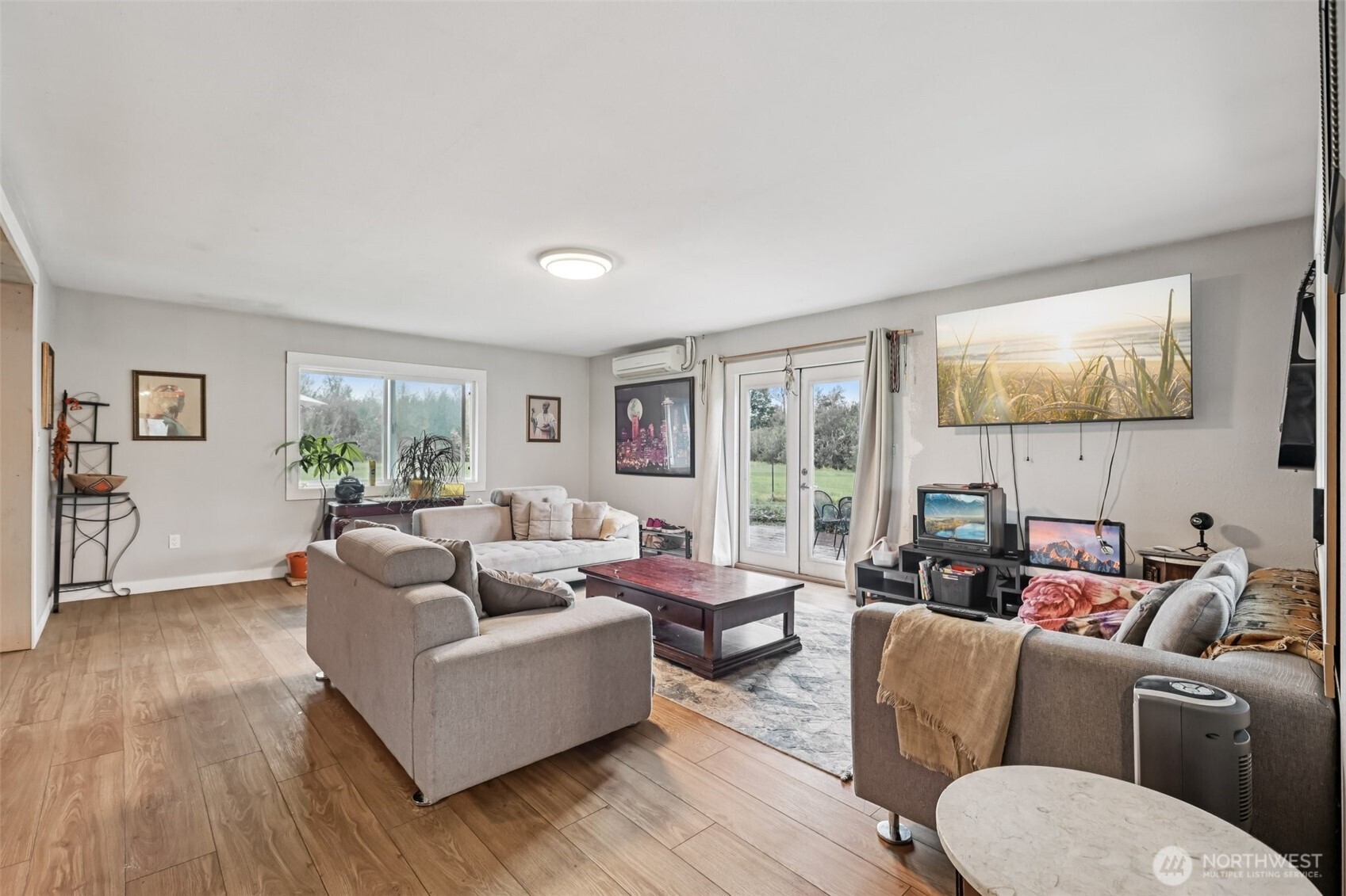 8754 Peavey Road , Sedro Woolley, WA 98284