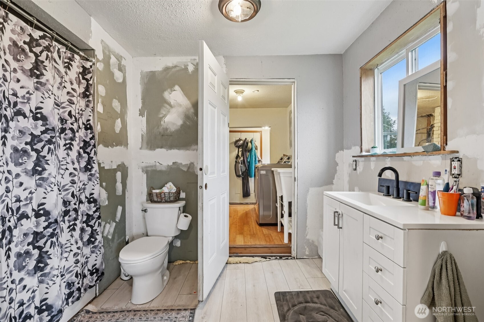 8754 Peavey Road , Sedro Woolley, WA 98284