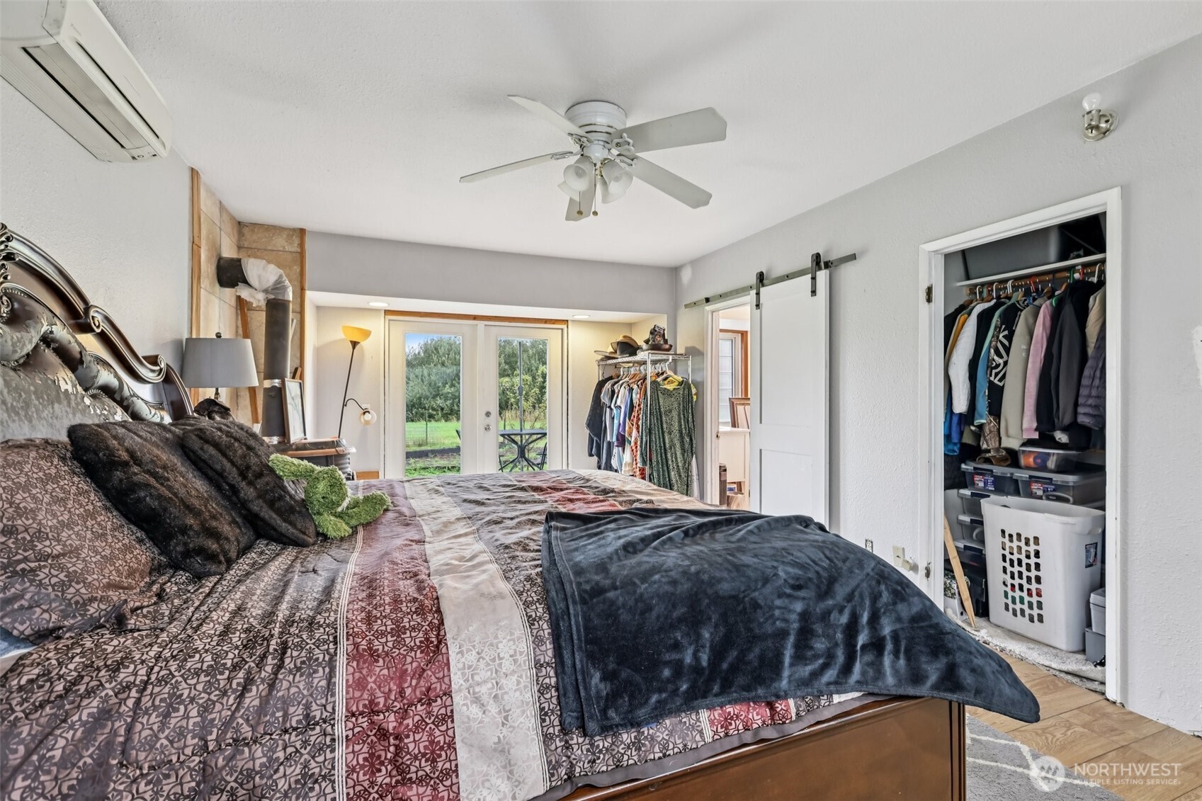 8754 Peavey Road , Sedro Woolley, WA 98284